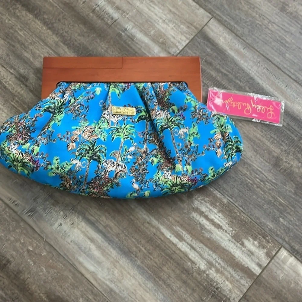 NWT Lilly Pulitzer Bermuda Clutch